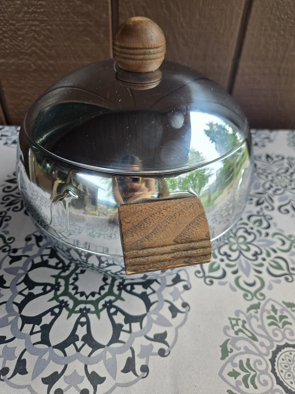 Penguin Motif On A Vintage Silver-Tone Hot Or Cold Bucket Server W/ Wood Handles